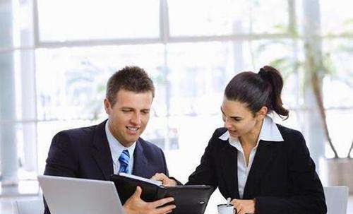 選擇陪同翻譯服務時都需要知道什么 知行翻譯公司總結了這些